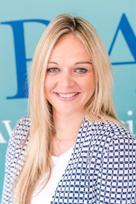 Nicola-Jane Campbell - Solicitor at Oracle Law Glasgow